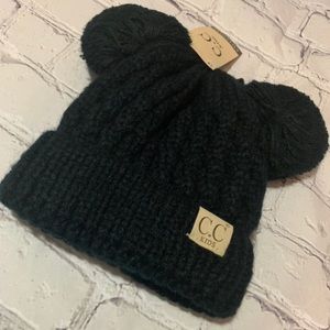 CC double Pom beanie